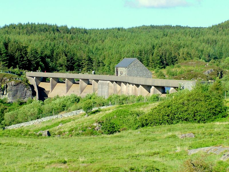 Llyn Trawsfynydd Dam